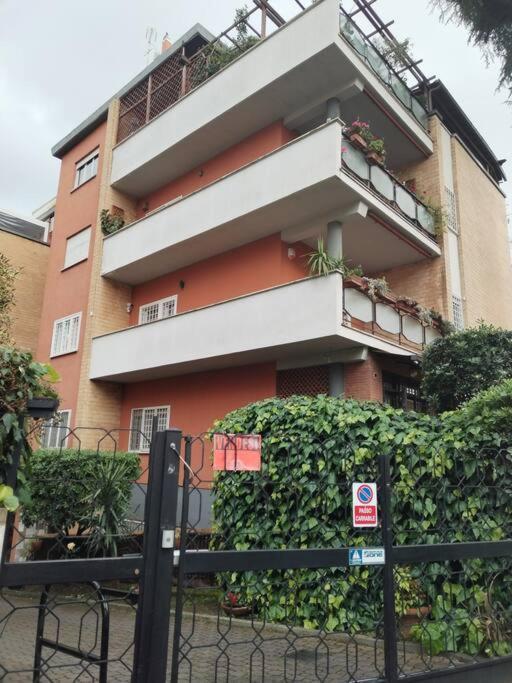 Casa Sorelle Marchisio * Roma
